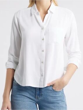 beachlunchlounge White Relaxed Button-Front Blouse